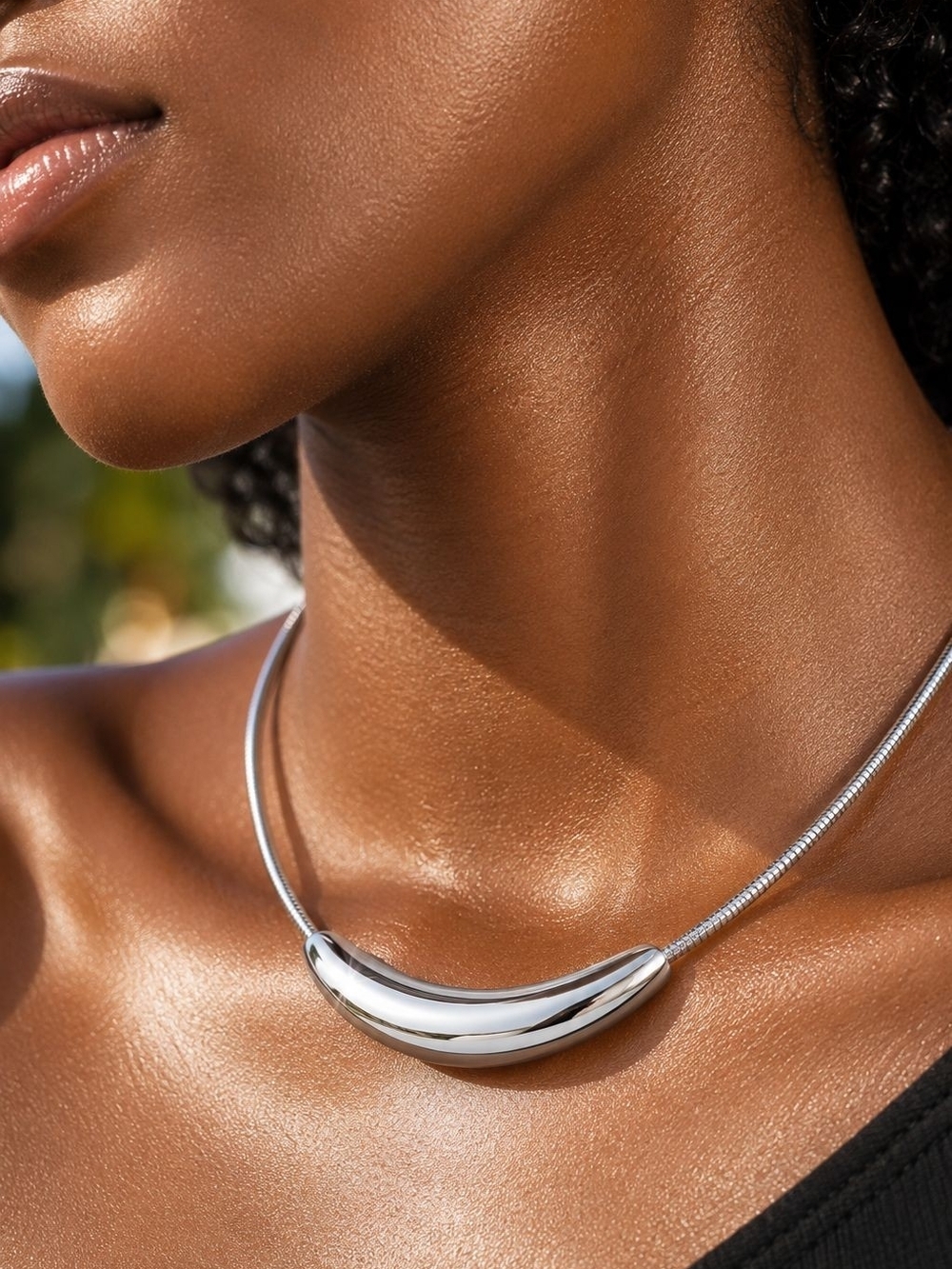 Polished Silver Curved Collar Necklace